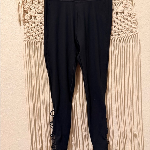 Victoria's Secret Legging - Picture 2 of 4